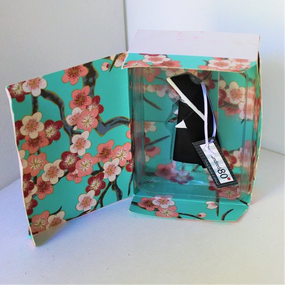 (NIB) Nun Origami Collection
by ONE HUNDRED 80° - Picture 1 of 8